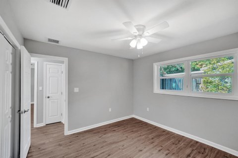 House in Fort Lauderdale, Florida 3 bedrooms, 166.57 sq.m. № 2185529 - photo 23