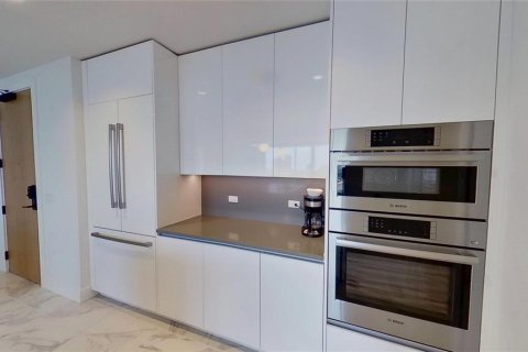 Condo in Saint Petersburg, Florida, 2 bedrooms  № 1881385 - photo 10