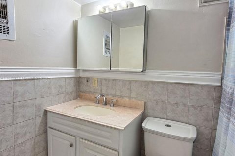 Condominio en venta en Miami Beach, Florida, 41.81 m2 № 2012710 - foto 4