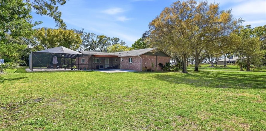 Villa ou maison à Palm Harbor, Floride 5 chambres, 224.08 m2 № 2152141