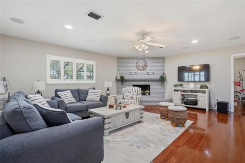 Villa ou maison à vendre à Palm Harbor, Floride: 5 chambres, 224.08 m2 № 2152141 - photo 15