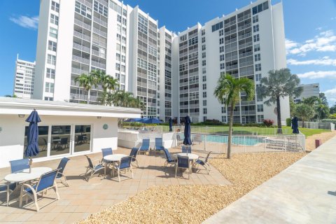 Copropriété à vendre à Pompano Beach, Floride: 1 chambre, 60.2 m2 № 2390183 - photo 9