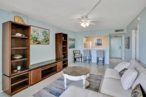 Copropriété à vendre à Pompano Beach, Floride: 1 chambre, 60.2 m2 № 2390183 - photo 26