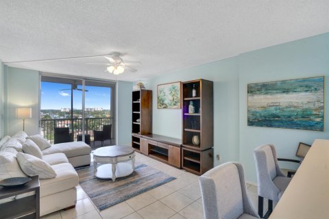 Copropriété à vendre à Pompano Beach, Floride: 1 chambre, 60.2 m2 № 2390183 - photo 22