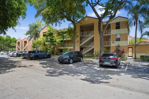 Copropriété à vendre à Coral Springs, Floride: 2 chambres, 105.91 m2 № 2083531 - photo 3