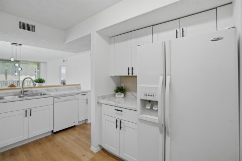 Copropriété à vendre à Coral Springs, Floride: 2 chambres, 105.91 m2 № 2083531 - photo 27