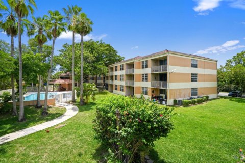 Copropriété à vendre à Coral Springs, Floride: 2 chambres, 105.91 m2 № 2083531 - photo 4