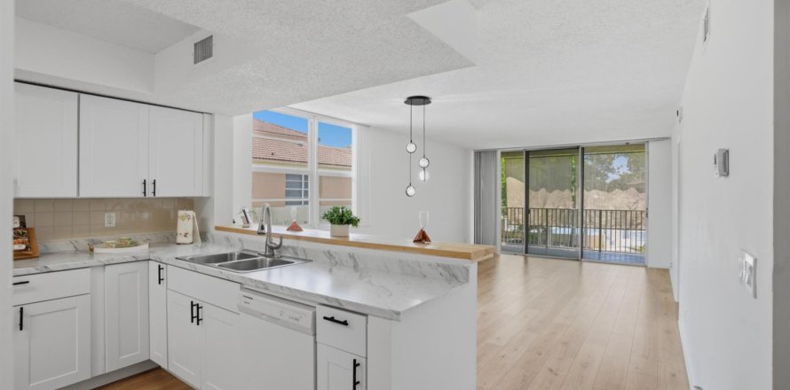 Condo à Coral Springs, Floride, 2 chambres № 2083531