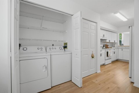 Copropriété à vendre à Coral Springs, Floride: 2 chambres, 105.91 m2 № 2083531 - photo 9