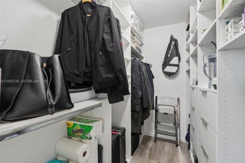 Купить кондоминиум в Майами, Флорида 2 спальни, 103.96м2, № 2006713 - фото 24