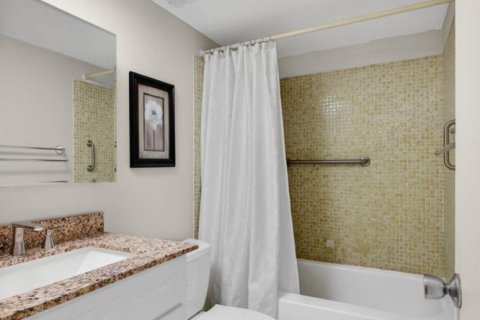 Condominio en venta en West Palm Beach, Florida, 2 dormitorios, 100.43 m2 № 2240655 - foto 19