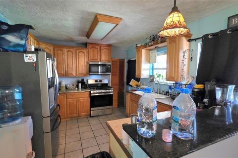 House in Bradenton, Florida 3 bedrooms, 142.7 sq.m. № 2196970 - photo 5