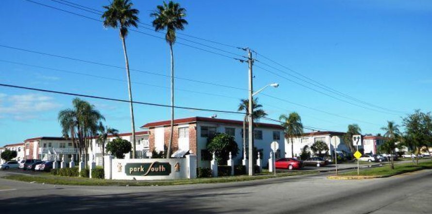 Condo in Lauderhill, Florida, 1 bedroom  № 2242021