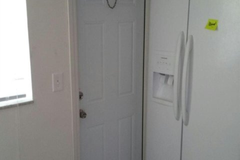 Condo in Lauderhill, Florida, 1 bedroom  № 2242021 - photo 5