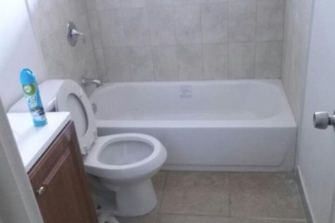 Condo in Lauderhill, Florida, 1 bedroom  № 2242021 - photo 6
