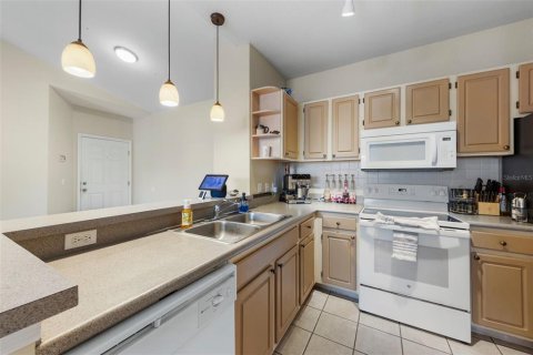 Condo in Orlando, Florida, 3 bedrooms  № 1616098 - photo 7