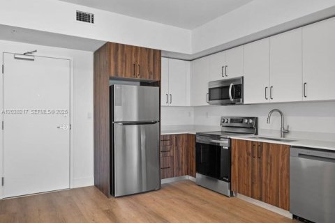 Appartement à louer à Miami, Floride: 1 chambre № 2178219 - photo 7