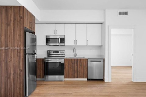 Appartement à louer à Miami, Floride: 1 chambre № 2178219 - photo 4