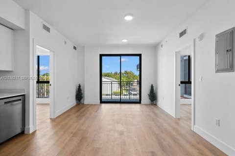 Appartement à louer à Miami, Floride: 1 chambre № 2178219 - photo 3