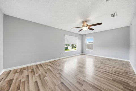 Villa ou maison à vendre à Orlando, Floride: 5 chambres, 260.22 m2 № 2147650 - photo 13