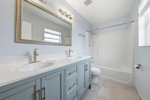 Villa ou maison à vendre à Orlando, Floride: 5 chambres, 260.22 m2 № 2147650 - photo 14