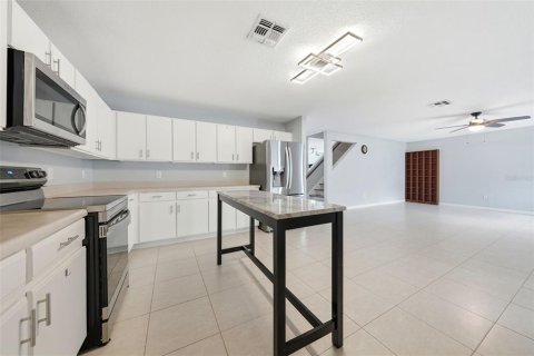 Villa ou maison à vendre à Orlando, Floride: 5 chambres, 260.22 m2 № 2147650 - photo 6