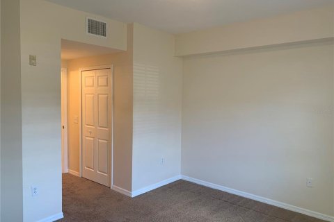 Townhouse in Riverview, Florida 3 bedrooms, 106.93 sq.m. № 1813754 - photo 12