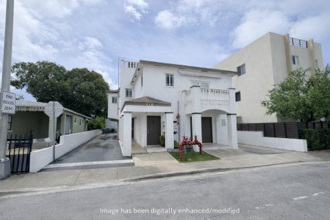 Condo in Hialeah, Florida, 2 bedrooms  № 2056503