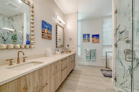 Condo in Sarasota, Florida, 3 bedrooms  № 2100940 - photo 25