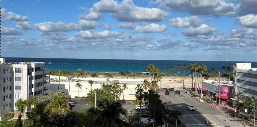 Condo in Miami Beach, Florida, 1 bedroom  № 1728940