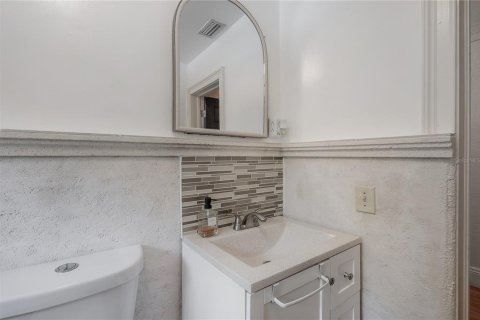 Casa en venta en Tampa, Florida, 3 dormitorios, 139.35 m2 № 2391256 - foto 18