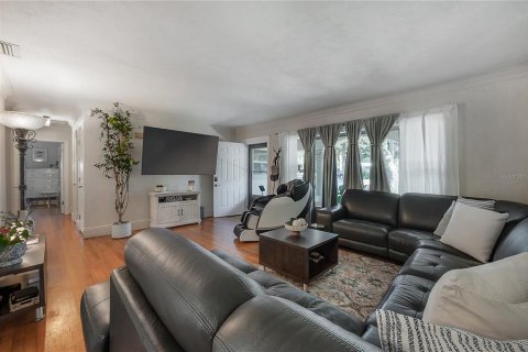 Casa en venta en Tampa, Florida, 3 dormitorios, 139.35 m2 № 2391256 - foto 4