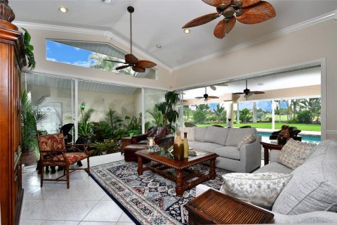 House in Punta Gorda, Florida 3 bedrooms, 219.71 sq.m. № 2199248 - photo 17