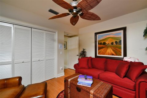 House in Punta Gorda, Florida 3 bedrooms, 219.71 sq.m. № 2199248 - photo 25