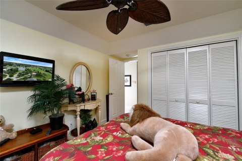 House in Punta Gorda, Florida 3 bedrooms, 219.71 sq.m. № 2199248 - photo 22
