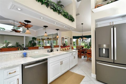 House in Punta Gorda, Florida 3 bedrooms, 219.71 sq.m. № 2199248 - photo 14