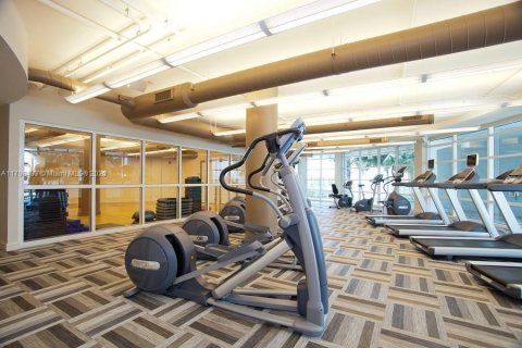 Condominio en venta en Miami, Florida, 2 dormitorios, 87.33 m2 № 1712758 - foto 19