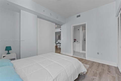 Condominio en venta en Miami, Florida, 2 dormitorios, 87.33 m2 № 1712758 - foto 16