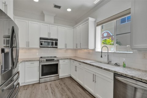 Townhouse in Fort Lauderdale, Florida 3 bedrooms, 210.14 sq.m. № 2189491 - photo 26