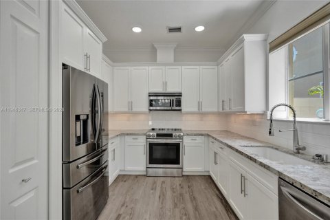 Townhouse in Fort Lauderdale, Florida 3 bedrooms, 210.14 sq.m. № 2189491 - photo 27