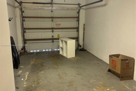 Купить виллу или дом в Хомстед, Флорида 2 спальни, 98.2м2, № 1986026 - фото 9