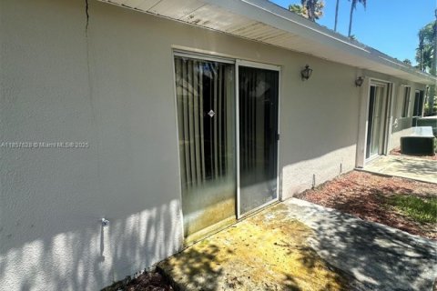 Купить виллу или дом в Хомстед, Флорида 2 спальни, 98.2м2, № 1986026 - фото 4