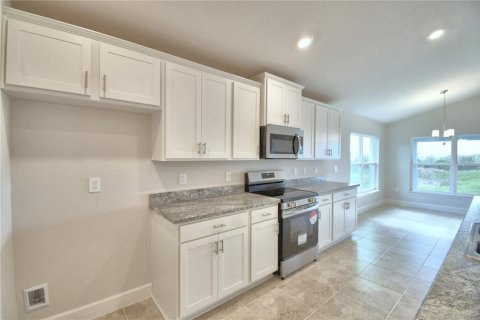 House in MAGNOLIA PARK in Haines City, Florida 3 bedrooms, 183.02 sq.m. № 1724215 - photo 19