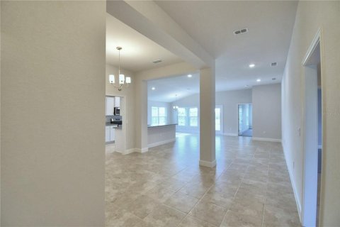 House in MAGNOLIA PARK in Haines City, Florida 3 bedrooms, 183.02 sq.m. № 1724215 - photo 10