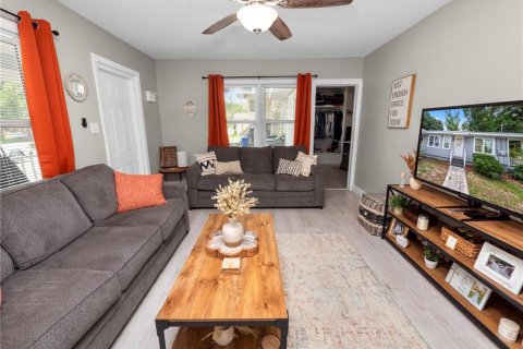 House in Lakeland, Florida 3 bedrooms, 150.5 sq.m. № 1815468 - photo 13