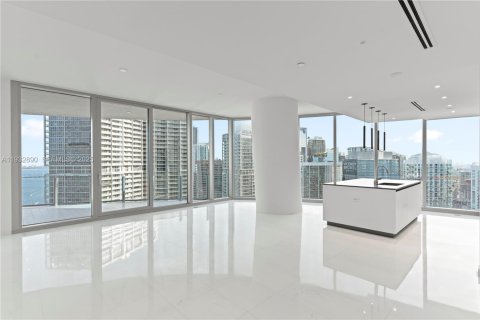 Снять в аренду кондоминиум в Майами, Флорида 3 спальни, 197.51м2, № 1991071 - фото 1