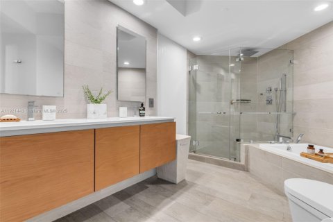 Copropriété à louer à Miami, Floride: 2 chambres, 111.48 m2 № 1975603 - photo 14