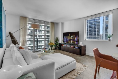 Copropriété à louer à Miami, Floride: 2 chambres, 111.48 m2 № 1975603 - photo 7