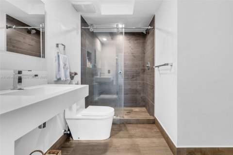 Copropriété à louer à Miami, Floride: 2 chambres, 111.48 m2 № 1975603 - photo 20