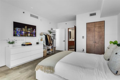 Copropriété à louer à Miami, Floride: 2 chambres, 111.48 m2 № 1975603 - photo 10